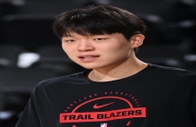 7月沈阳迎战日本!杨瀚森结束特训后将驰援中国男篮,前两个窗口期2胜2负暂列B组第三