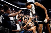 NBA西决-雷霆vs马刺G3首发名单预测（5月23日）伤病与失误或将左右冠军走向