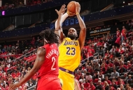 湖人4-2淘汰火箭!NBA季后赛战报:詹姆斯28+7+8八村垒21分 下一轮将战雷霆 附全场录像回放