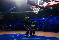 nba直播在线观看高清直播:半决赛湖人vs雷霆G1(5.6)湖人能否突破铁血防线创造奇迹?
