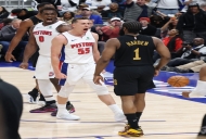 nba直播在线观看高清直播:半决赛骑士vs活塞G2(5.8)骑士能否攻破客场魔咒?附首发名单预测