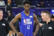 NBA四大新秀原地纵跳数据出炉:迪班萨近107厘米最强 布泽尔不到89厘米